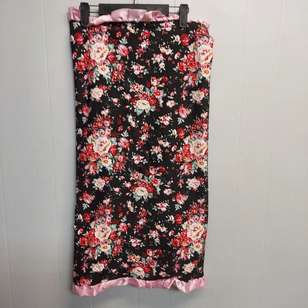 CHENILLE FLORAL BABY BLANKET - NWT